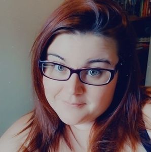 Meet your Posher, Kelli